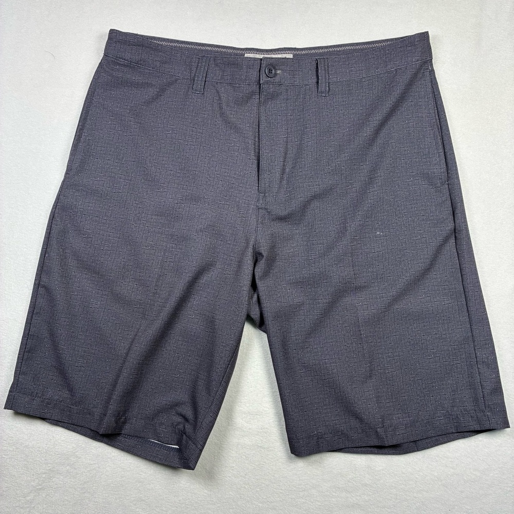 Travis Mathew Men's 36 Gray Performance Golf Shorts 10” Inseam Box Texture Weave